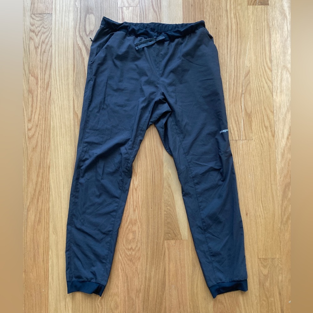 Patagonia Terrebone Black Joggers size M
